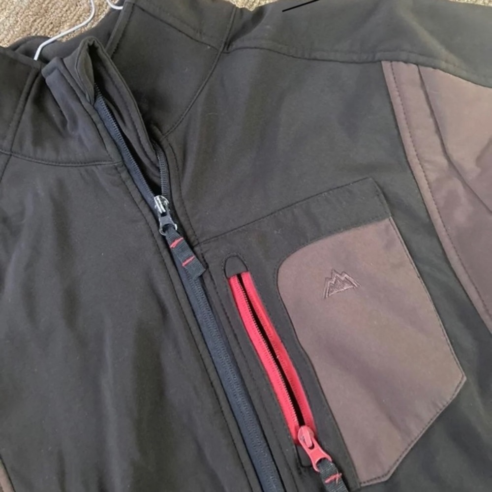 Snozu Jacket